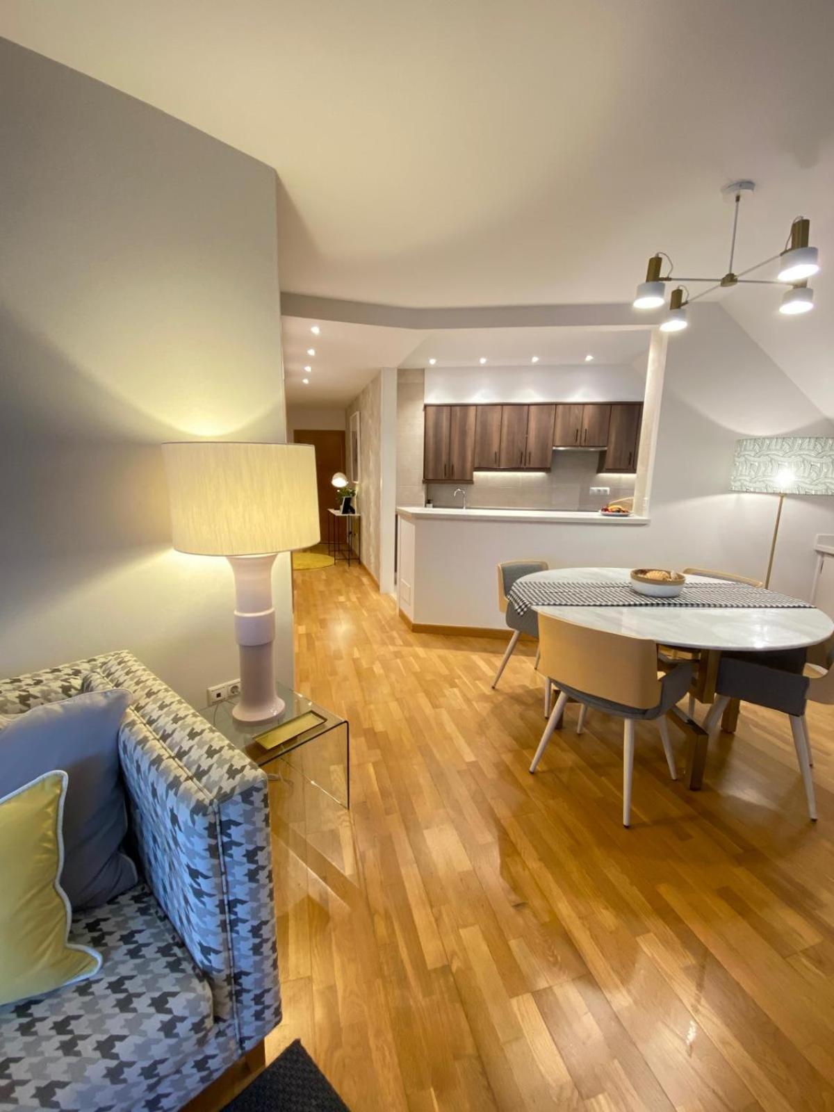 Apartamento Boutique Con Terraza Y Vistas Al Mar. Porto Vilanova Вильянуэва-де-Ароса Экстерьер фото